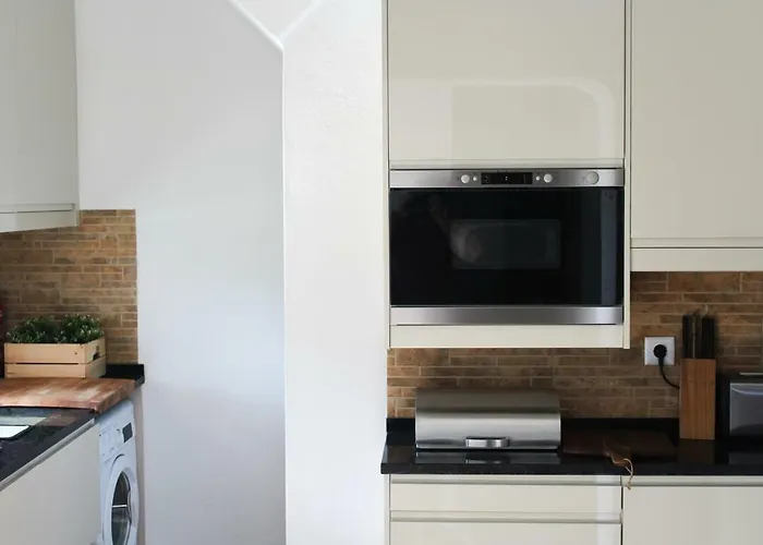 Pedras D'el Rei فيلة تافيرا